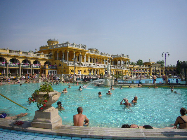 ハンガリー温泉